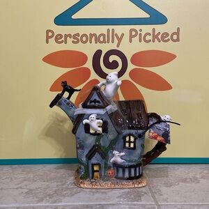 Corner Ruby HAUNTED HOUSE Teapot